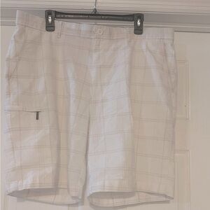 Greg Norman White, plaid golf shorts